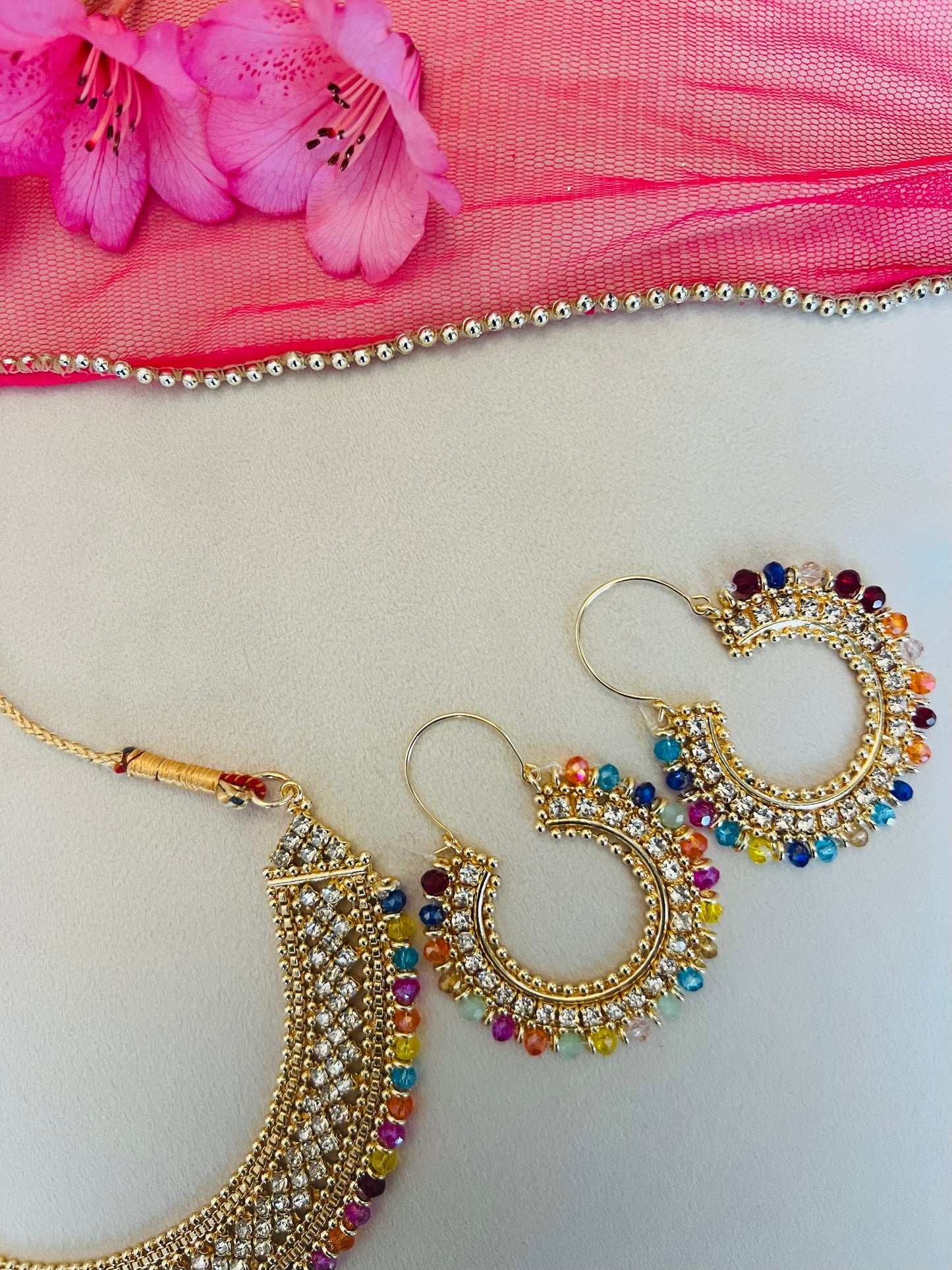 Gold & Multicoloured Jewellery Set With Thin Bindi