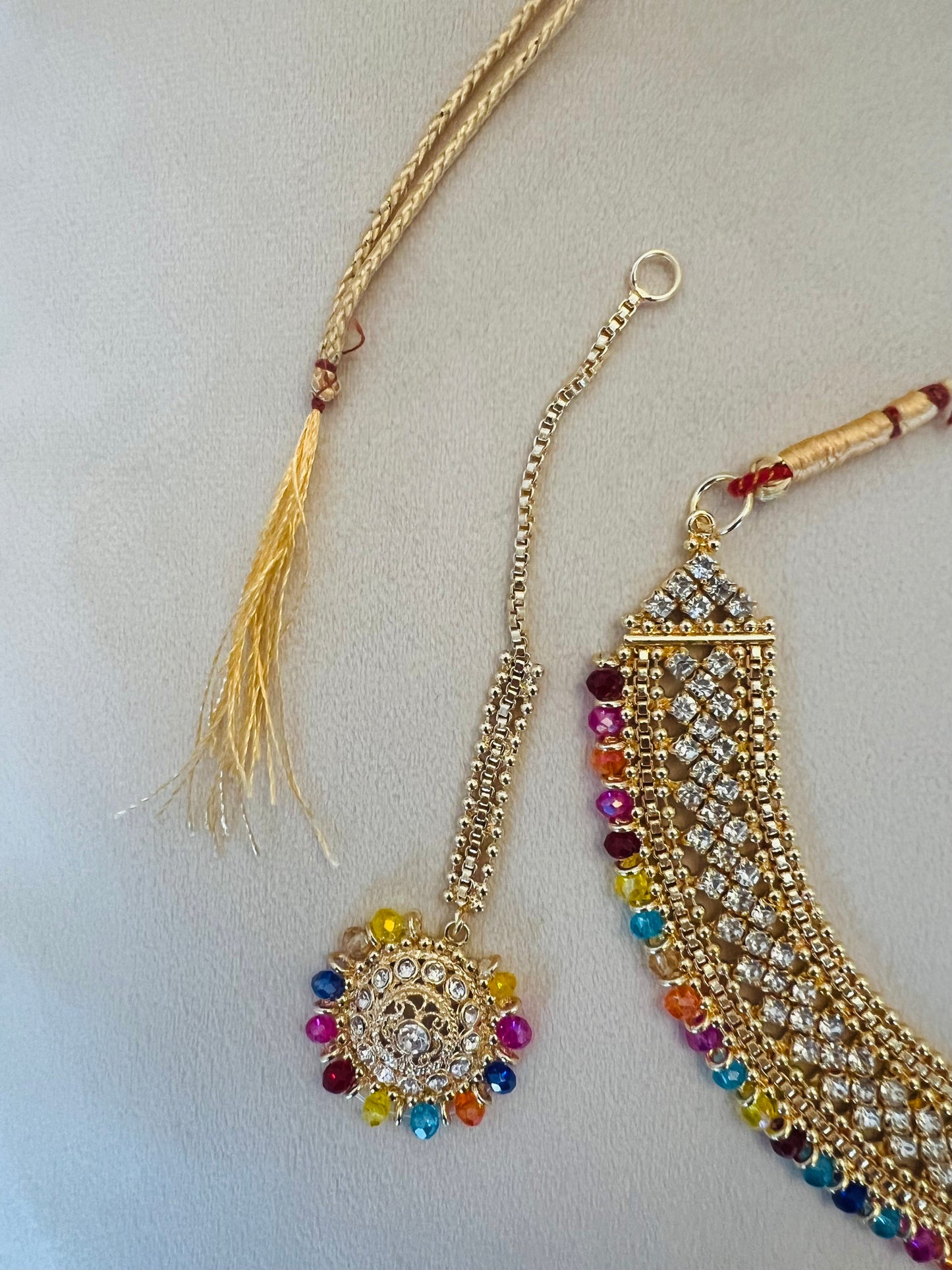 Gold & Multicoloured Jewellery Set With Thin Bindi