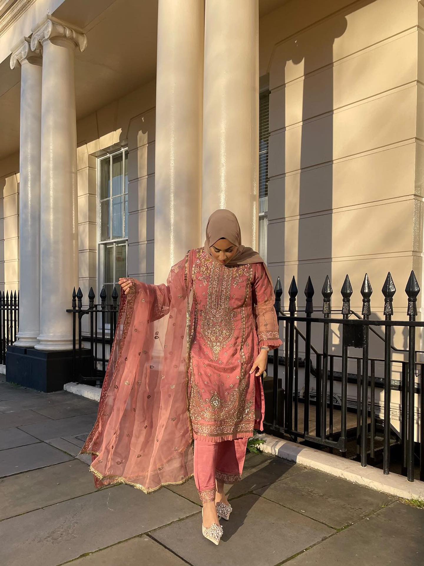 Dusky Pink Straight Cut Salwar Kameez