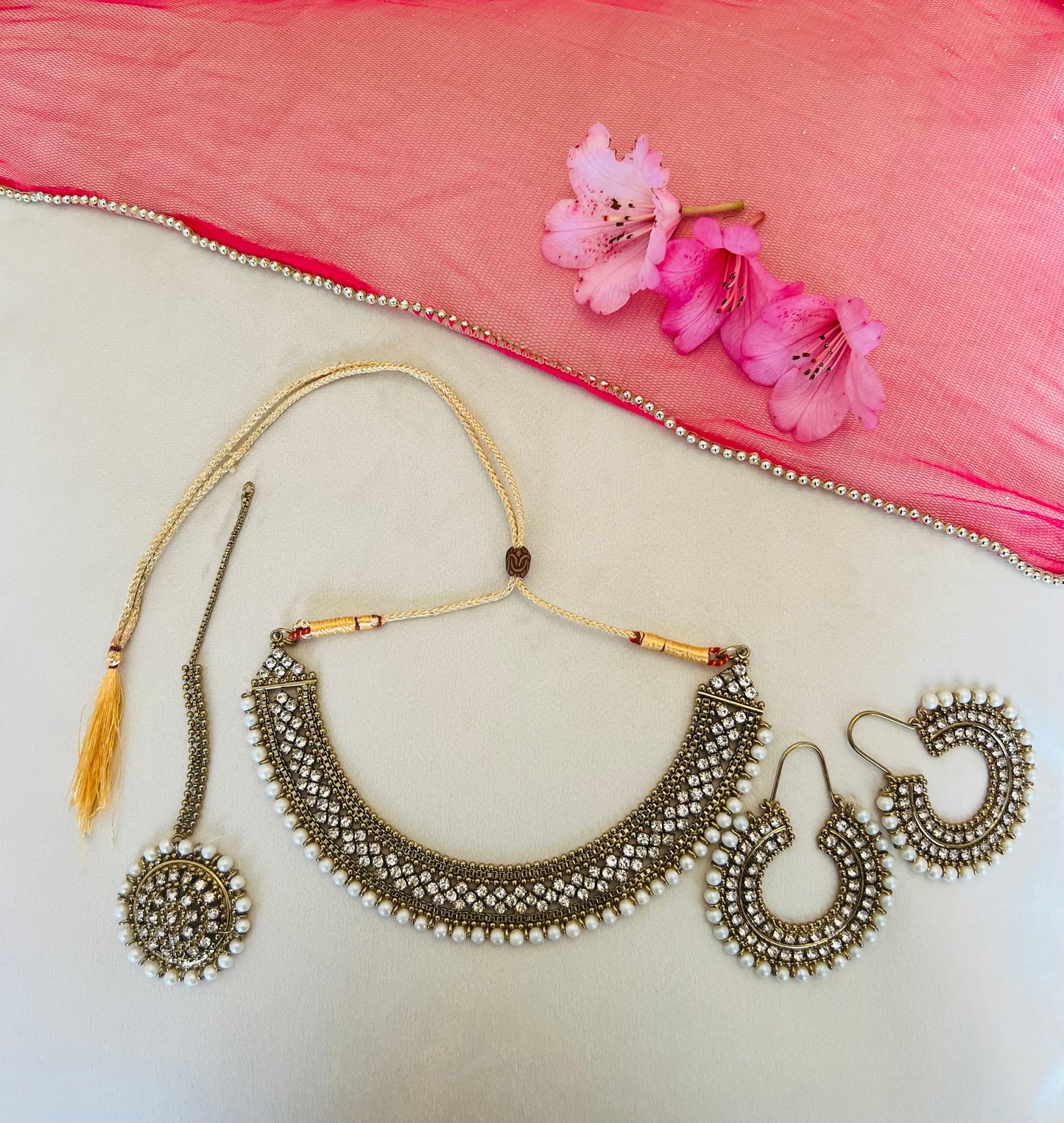 White Pearl & Gold Jewellery Set