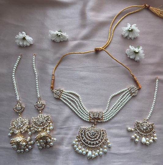 White & Gold Jewellery Set