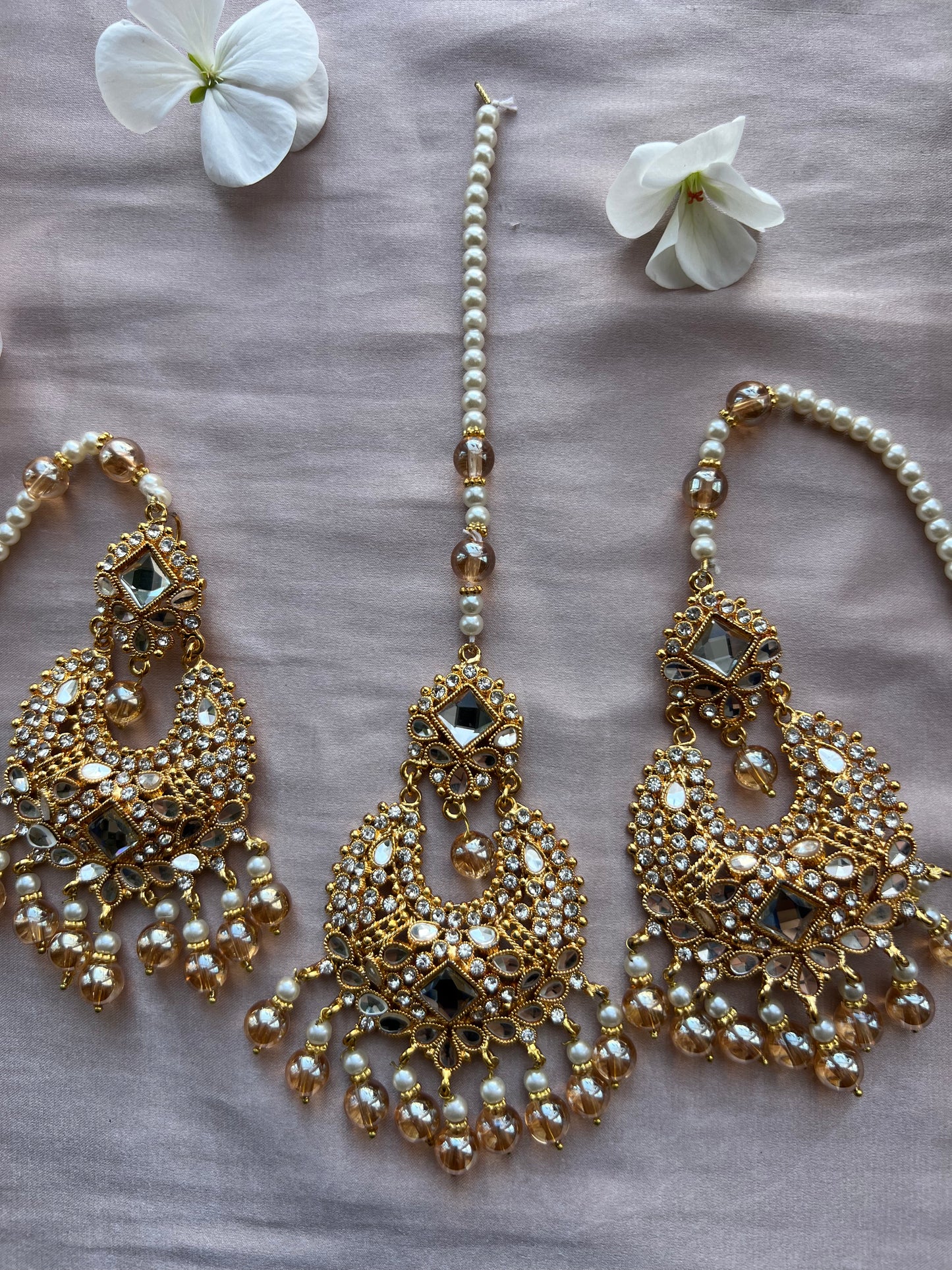 White Pearl & Gold Jewellery Set